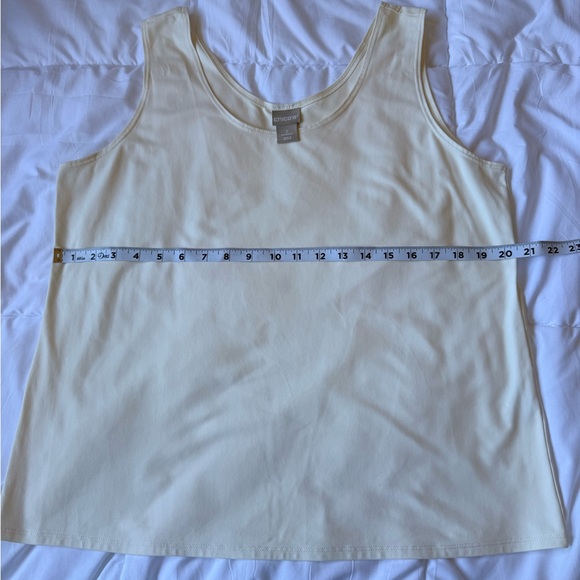 Chico's Ivory Sleeveless Scoop Neck Tank Top Women's Size XL  (Chicos Size 3) - Picture 3 of 5